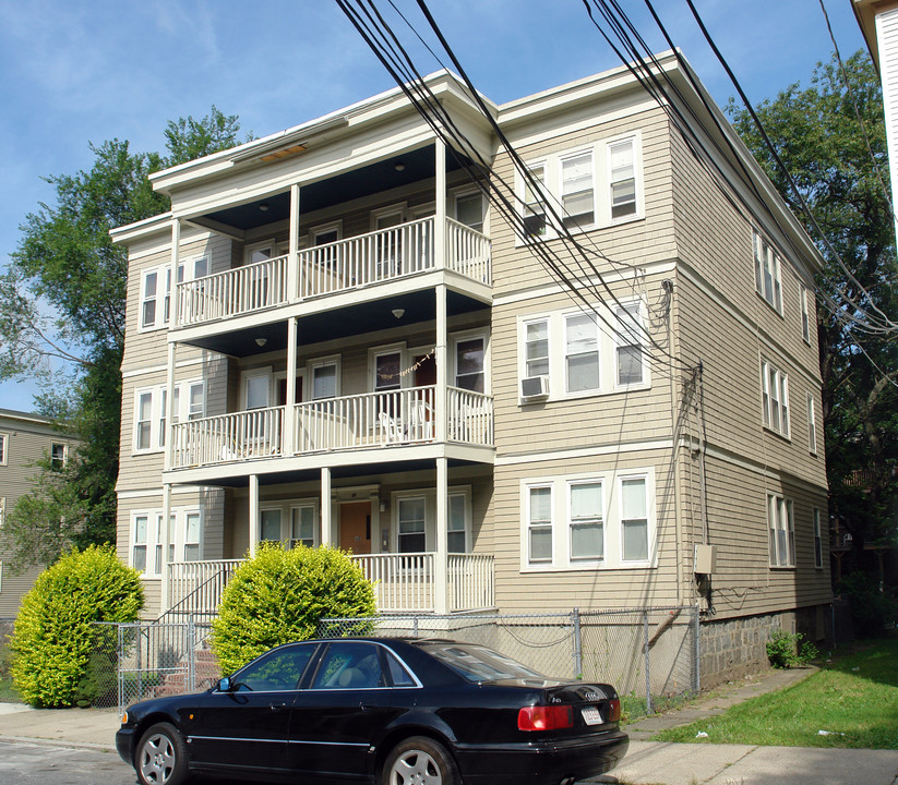 49 Fottler Rd in Mattapan, MA - Foto de edificio