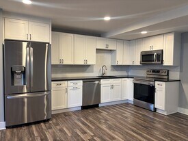 303 Norwich-New London Turnpike in Montville, CT - Building Photo