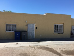 Triplex in Central Area in El Paso, TX - Building Photo - Building Photo