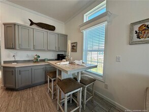 219 NE Sunrise Terrace in Jensen Beach, FL - Building Photo - Building Photo