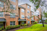 Fomer Concordia Univ. East Residence Hall in Portland, OR - Foto de edificio - Building Photo