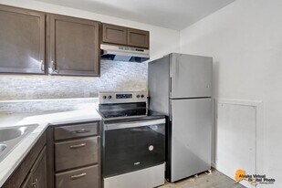 12636 Silver Fox Ln in Anchorage, AK - Building Photo