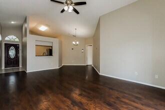 11506 Smokethorn Dr in Riverview, FL - Building Photo - Building Photo