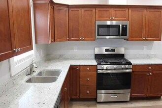 2240 N Kenwood Ave in Indianapolis, IN - Building Photo - Building Photo