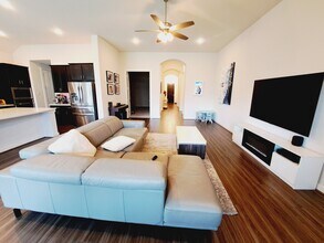4315 Hood Park Dr in Round Rock, TX - Foto de edificio - Building Photo
