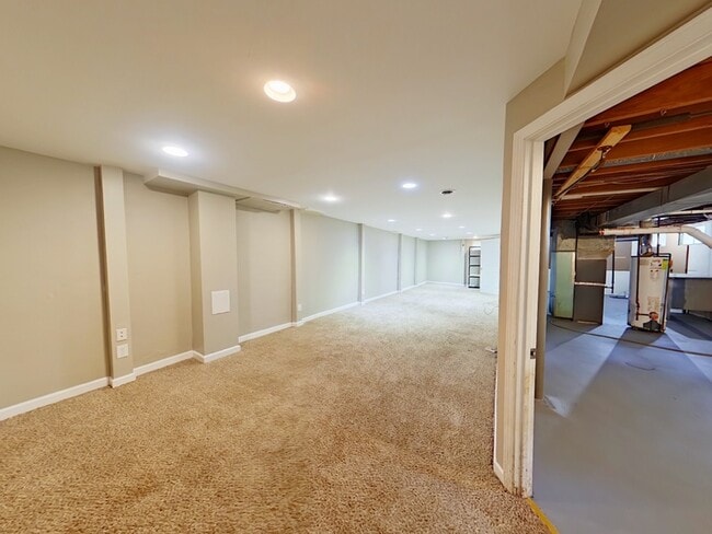 770 Manresa Ln in Florissant, MO - Foto de edificio - Building Photo