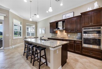 12809 Fairway Cove Ct in Ft. Myers, FL - Foto de edificio - Building Photo