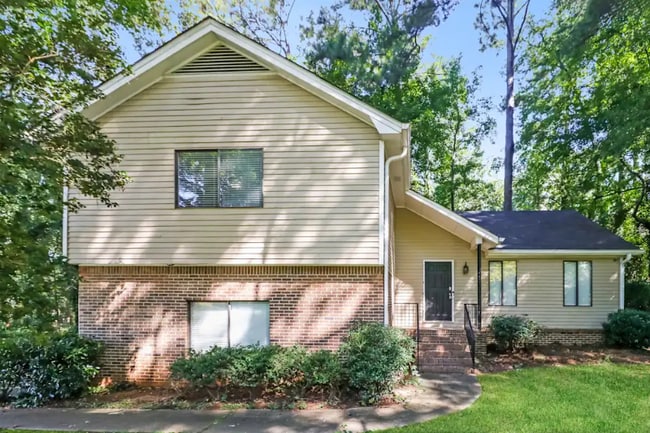 property at 4223 King James Ct