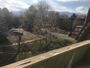 3150 Iris Ave in Boulder, CO - Building Photo - Building Photo