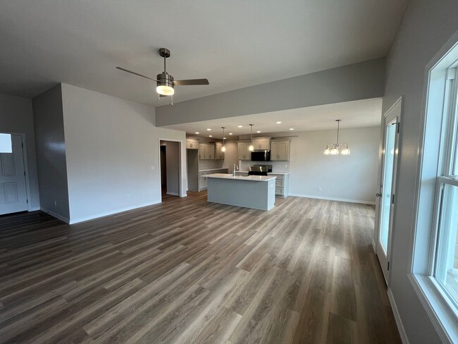 674 West St in Nixa, MO - Building Photo - Building Photo