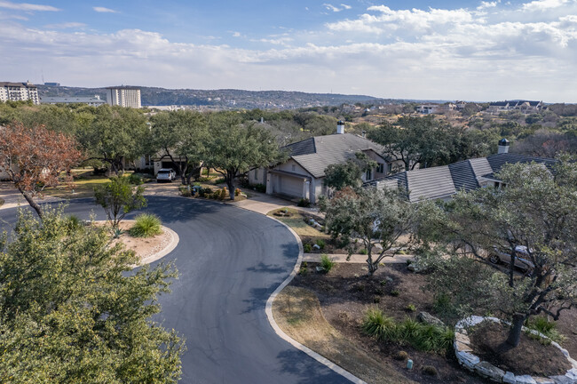 Fairways on the Fazio at Barton Creek Condos in Austin, TX - Building Photo - Building Photo