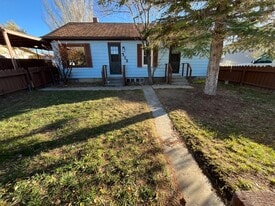 312 E Water St in Rawlins, WY - Building Photo