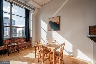 2200-28 Arch St in Philadelphia, PA - Building Photo - Building Photo