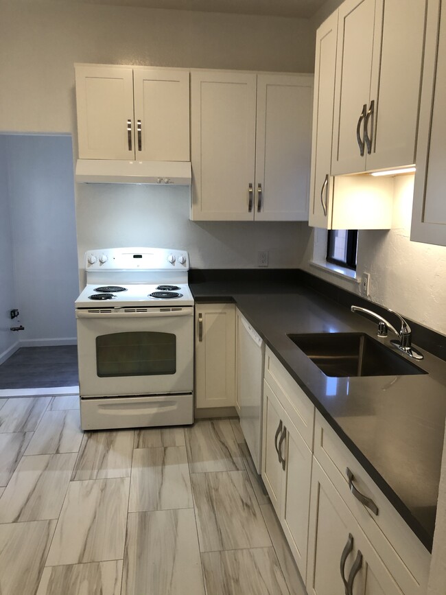 608 4th Ave, Unit 608
