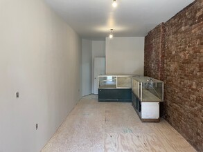 906 Amsterdam Ave in New York, NY - Building Photo - Building Photo