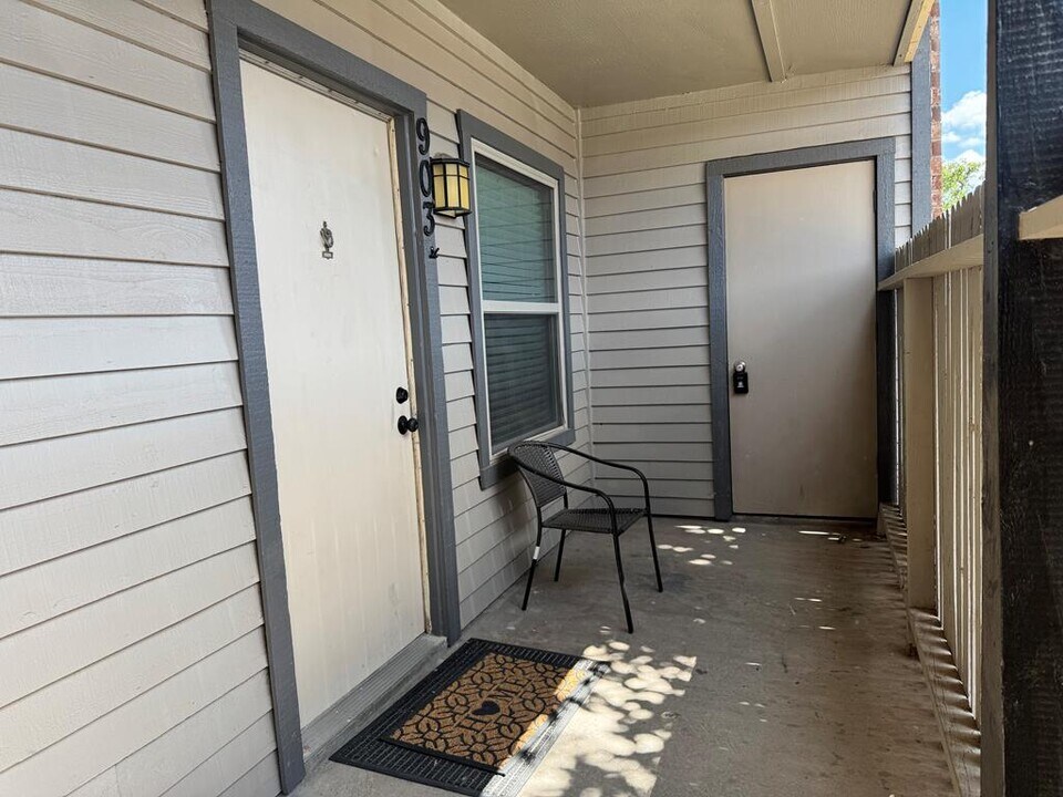 6701 Eastridge Rd in Odessa, TX - Building Photo