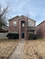 117 Carrington Ave in Lowell, AR - Building Photo