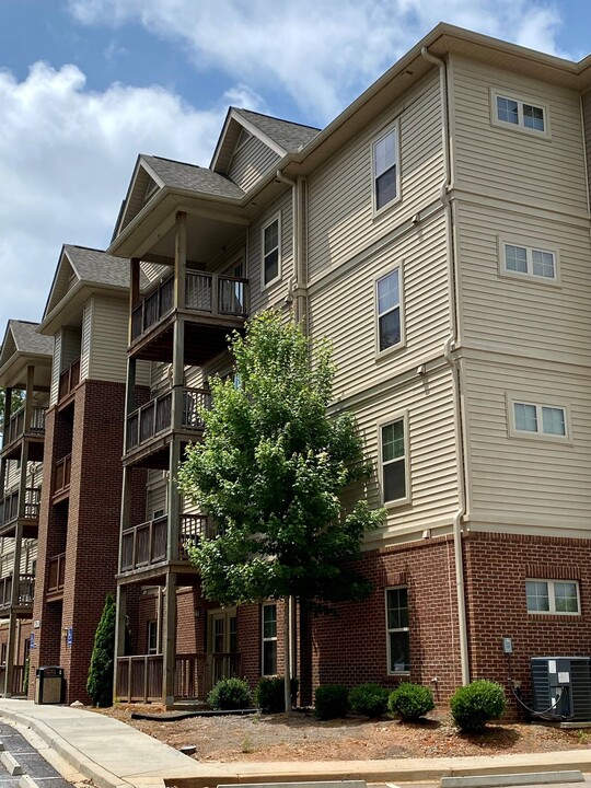 Crawford Edge in Clemson, SC - Building Photo