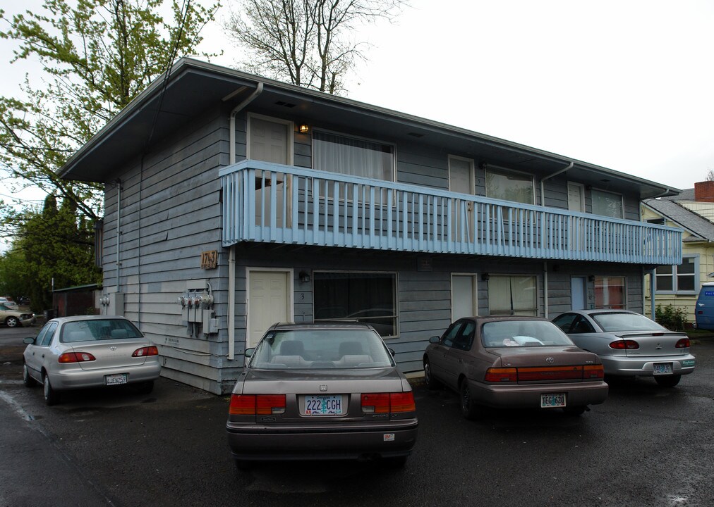 1743 Ferry Aly in Eugene, OR - Building Photo