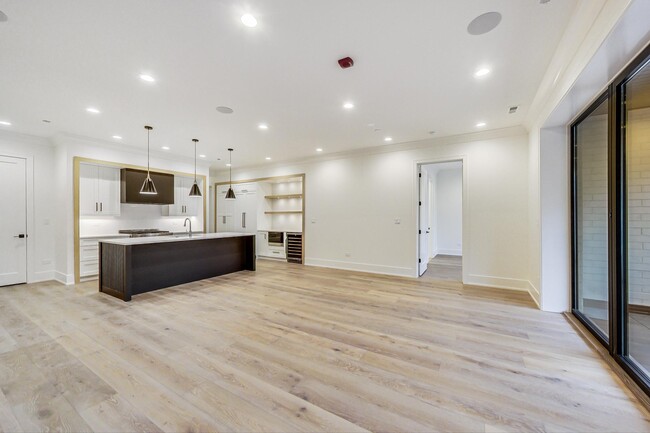 4918 N Lincoln Ave, Unit 3S in Chicago, IL - Foto de edificio - Building Photo