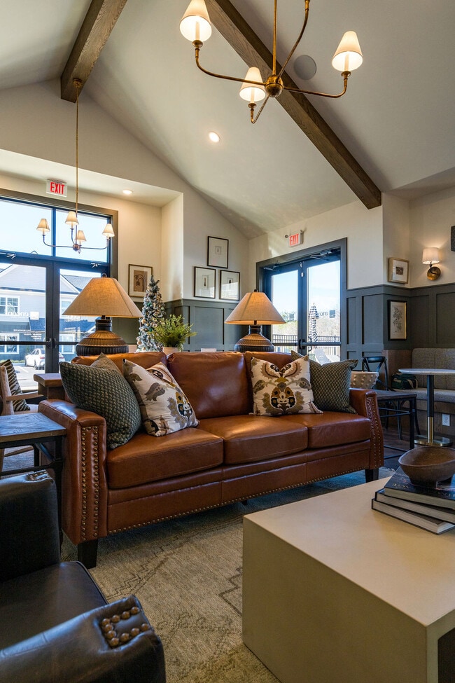 Encore at Reems Creek in Weaverville, NC - Building Photo - Building Photo