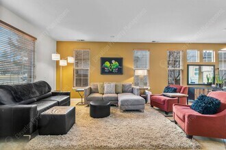 61567 O'Dell Lake Dr in Bend, OR - Building Photo - Building Photo