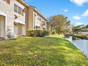 767 NW 42nd Ave in Plantation, FL - Building Photo - Building Photo