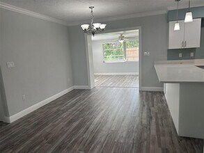 2406 Alpine Ave in Sarasota, FL - Building Photo - Building Photo