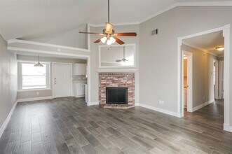 8209 Quail Glenn Ct in Rowlett, TX - Building Photo - Building Photo