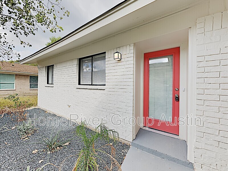 3011 Matador Dr in Austin, TX - Building Photo
