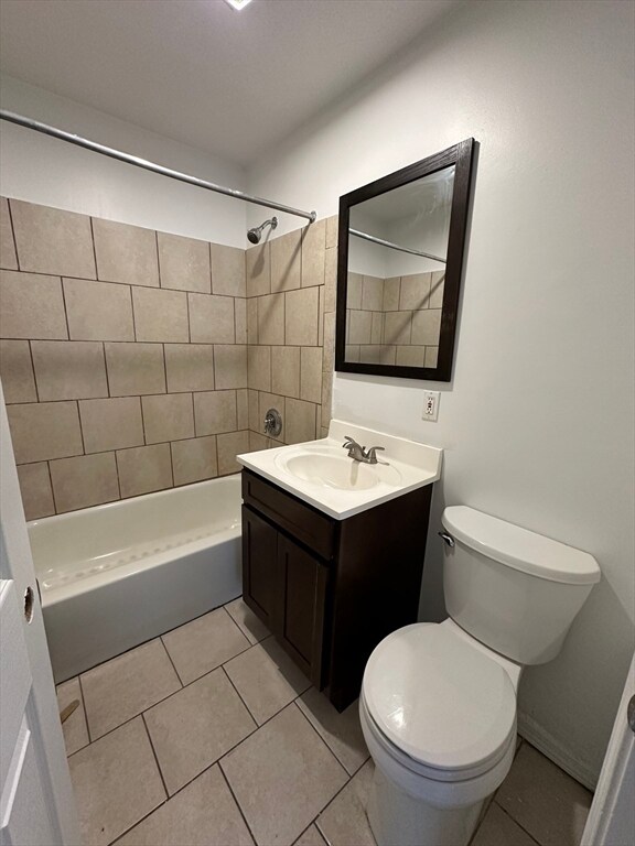 245 Green St-Unit -2 in Brockton, MA - Building Photo - Building Photo