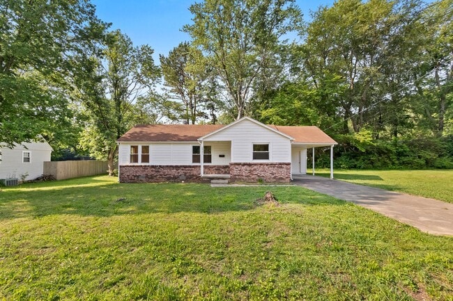 property at 2941 W Anne St