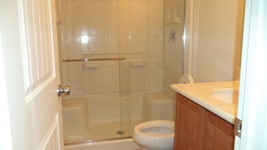 2378 Via Barranca in Henderson, NV - Building Photo - Building Photo