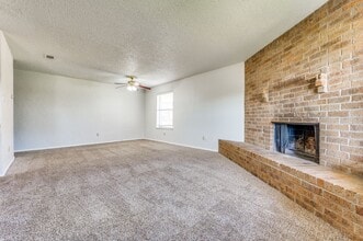 2438 W Northgate Dr in Irving, TX - Building Photo - Building Photo