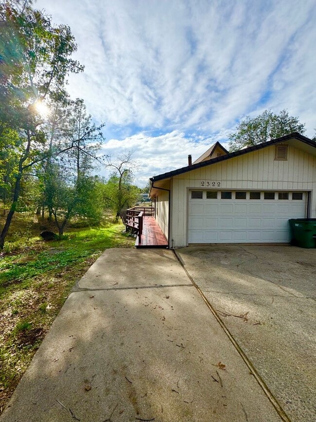 property at 2322 Cottage Ave
