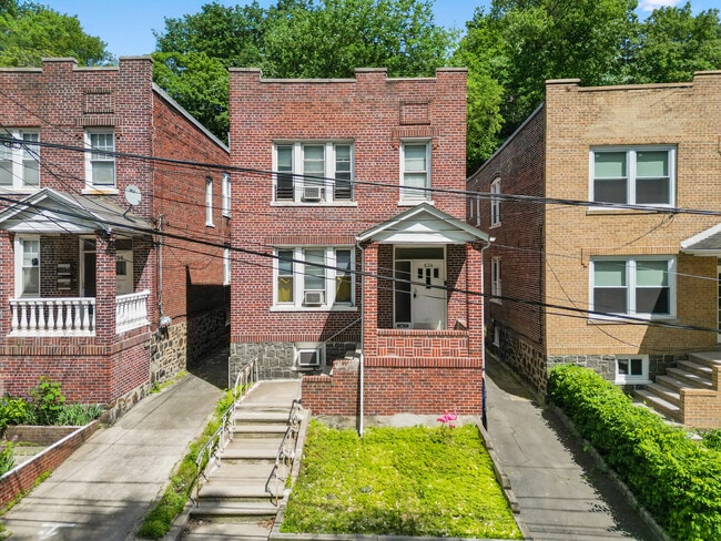 632 Boulevard E, Unit #2