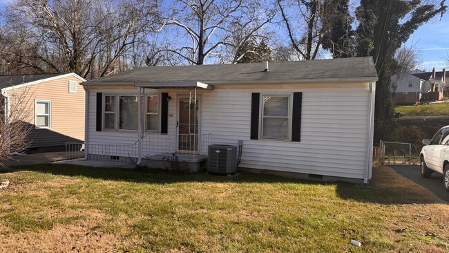 property at 1708 Lenland Ave