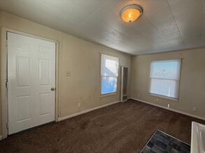 200 1/2 Fillmore St in Taft, CA - Building Photo - Building Photo