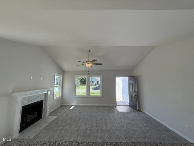 91 Oakfield Trce Dr in Four Oaks, NC - Foto de edificio - Building Photo