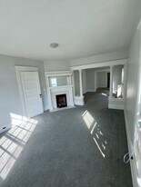 1118 W 8th St, Unit 2 in Erie, PA - Building Photo