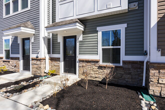 24 Sidney Ln in Stratford, NJ - Building Photo - Building Photo