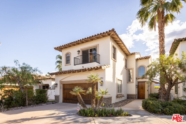 property at 546 N Indian Canyon Dr