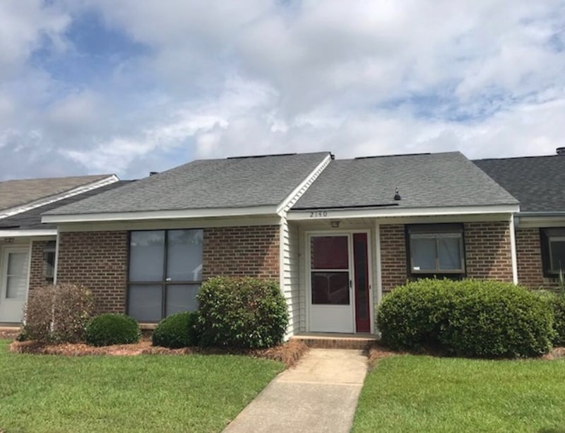 2140 Fox Run Dr in Kinston, NC - Building Photo