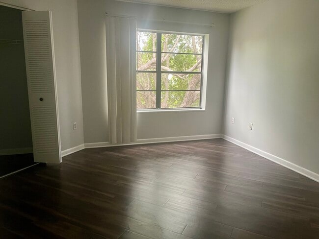 property at 3564 Southpointe Dr