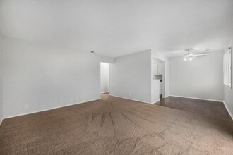 11812 Arbor St in Omaha, NE - Building Photo - Building Photo