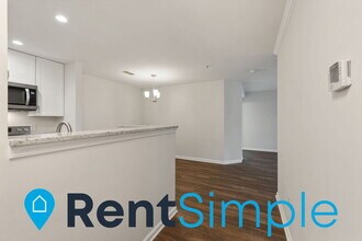 8075 Lacy Dr in Manassas, VA - Building Photo - Building Photo