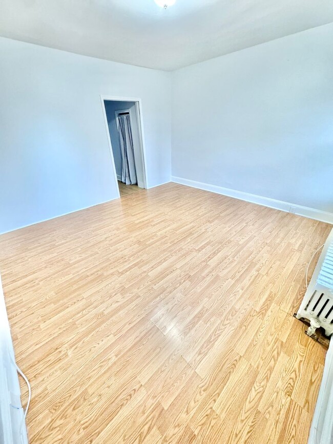 445-447 Linden St in Allentown, PA - Building Photo - Building Photo