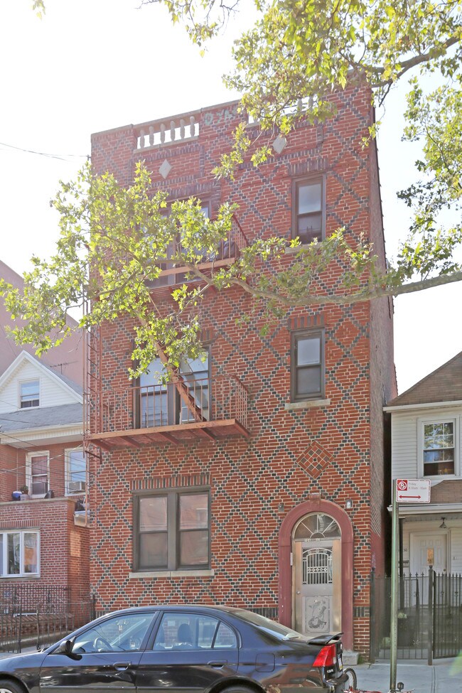 10432 38th Ave in Corona, NY - Building Photo - Building Photo