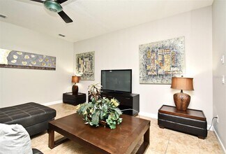 8878 Candy Palm Rd in Kissimmee, FL - Building Photo - Building Photo