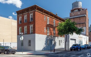 120 Wythe Ave in Brooklyn, NY - Building Photo - Building Photo